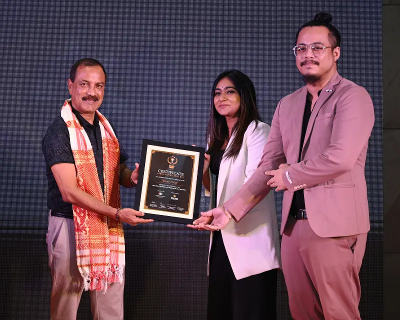 Pixxelmonk awarded the best event company in 2024, received by the owners